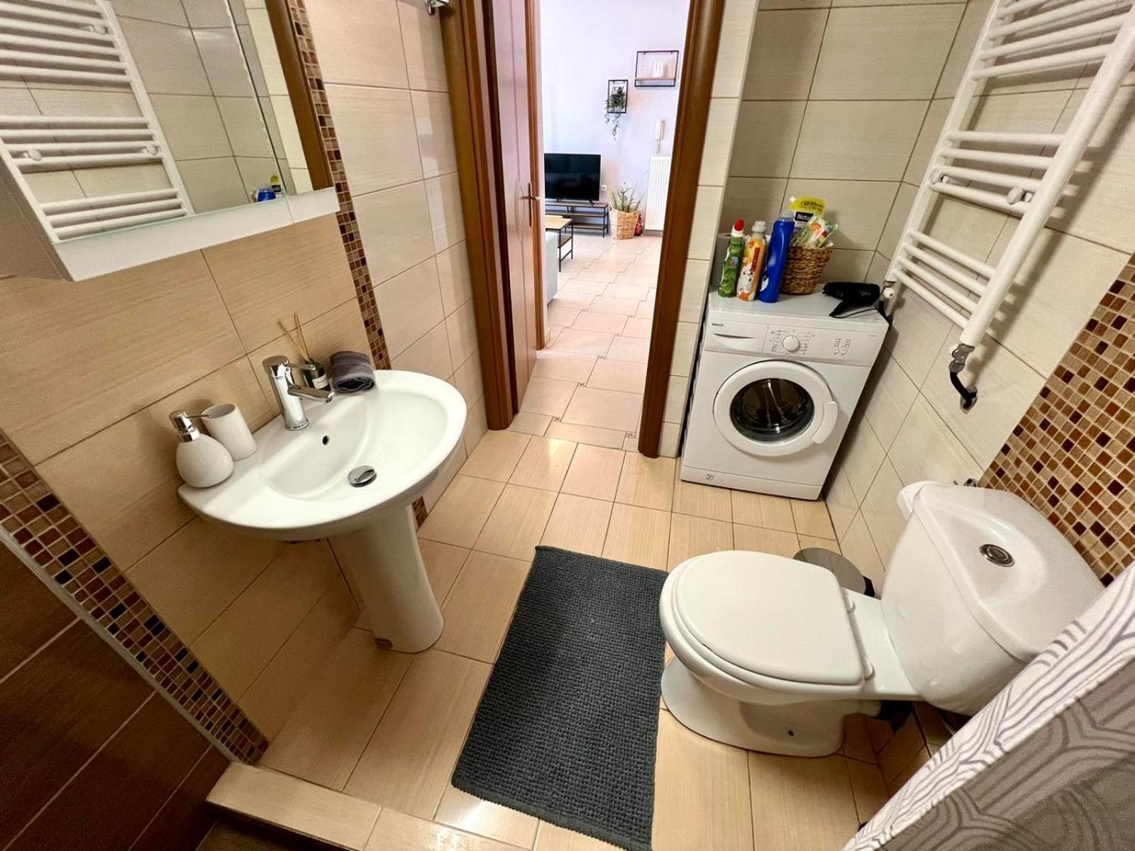 ניאה מיכאניונה P Deluxe Suites Β4 מראה חיצוני תמונה