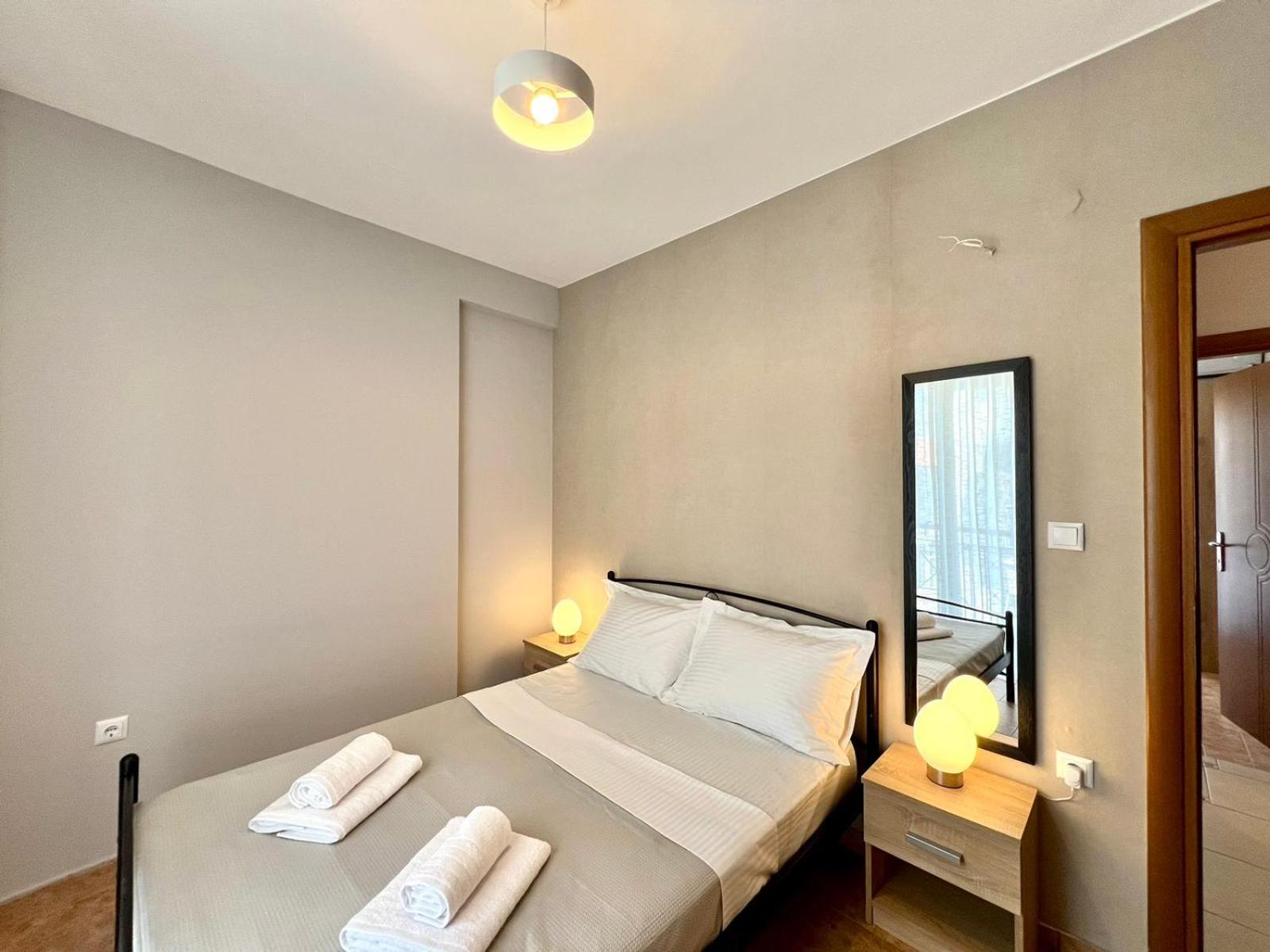ניאה מיכאניונה P Deluxe Suites Β4 מראה חיצוני תמונה